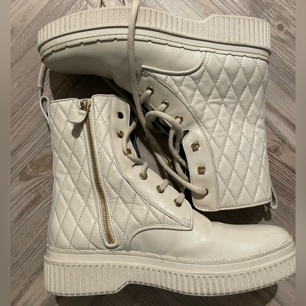 Tod’s Quilted combat boot - Picture 2 of 11